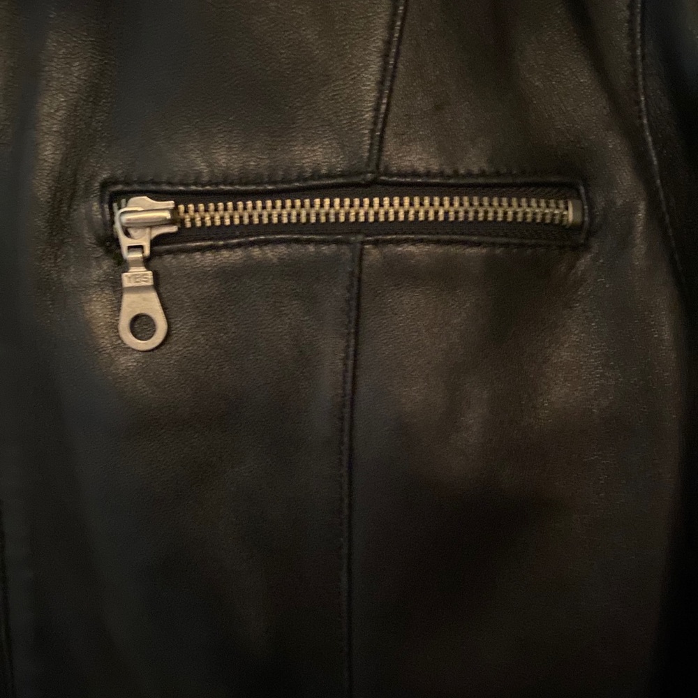 BLACK LEATHER JACKET - Picture 7 of 8